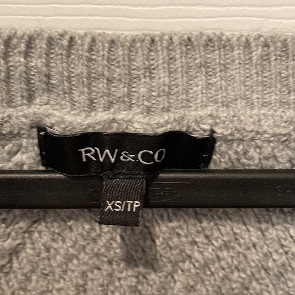 RW&CO grey sweater dress with “cold shoulder” details and bias knit - Picture 2 of 3